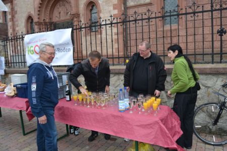 Nach der Enthüllung hat IGOR zu einem Umtrunk eingeladen.